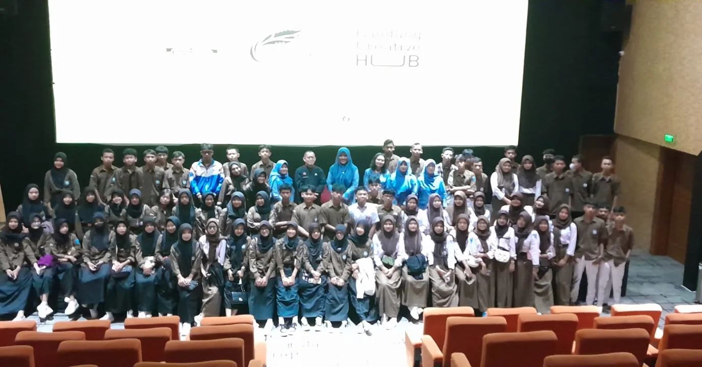 Kunjungan Siswa DKV 9